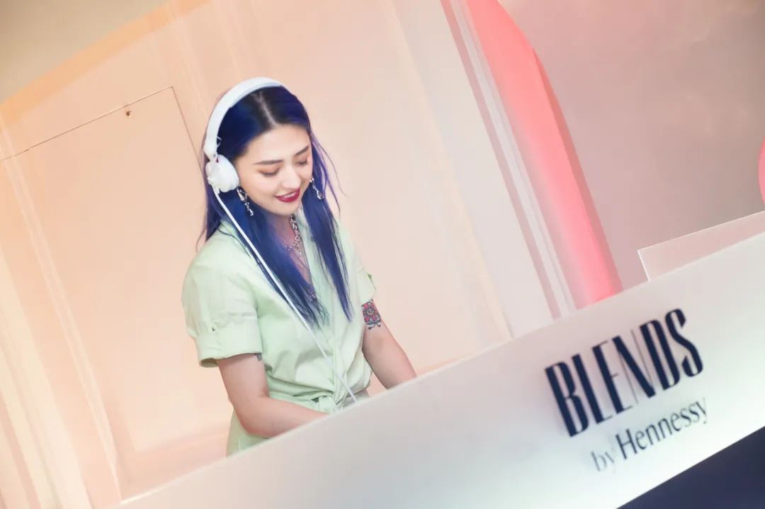 外滩有名的酒吧,外滩人气最旺消费最高的酒吧