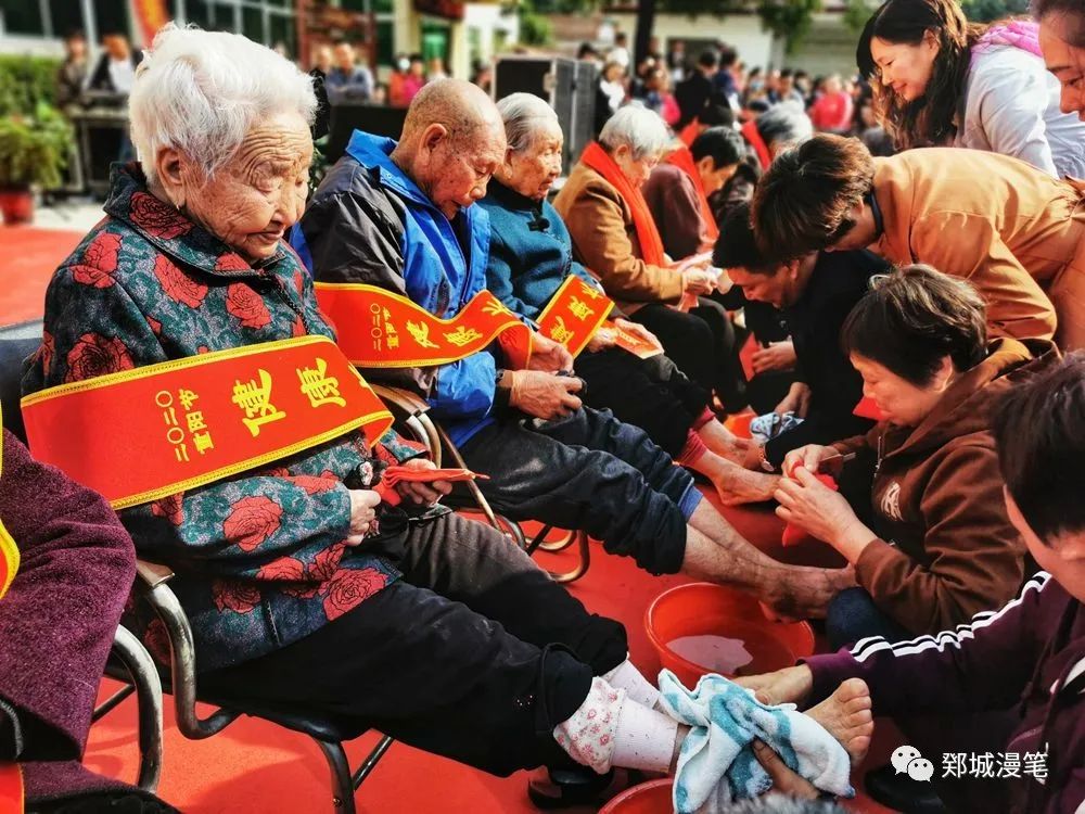 最美夕阳红九九重阳,爱在重阳孝心行天下