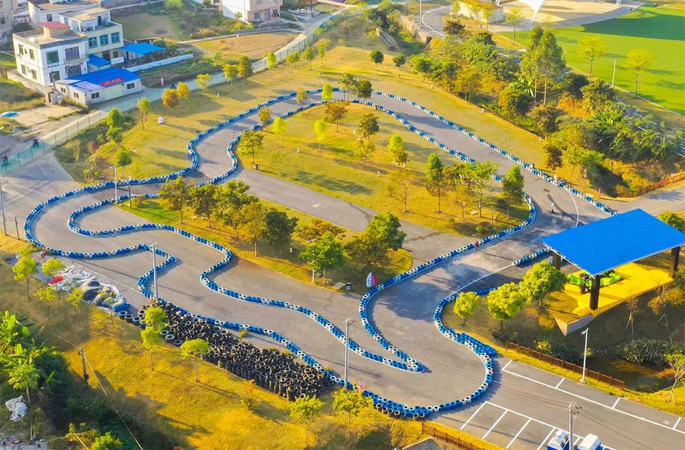 上车旅游打卡,上车打卡下车打卡