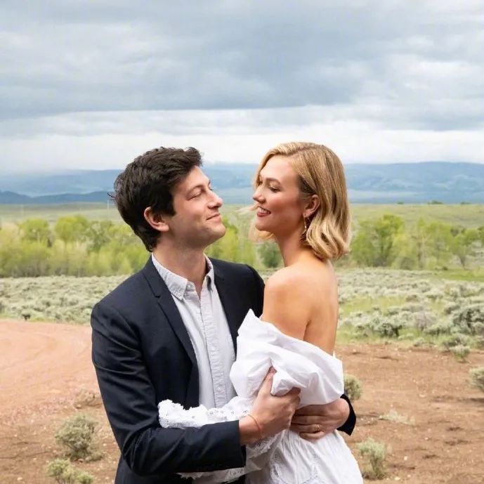 壹周潮话题|杨幂扶了个寂寞也美，万圣节Mai真的拼