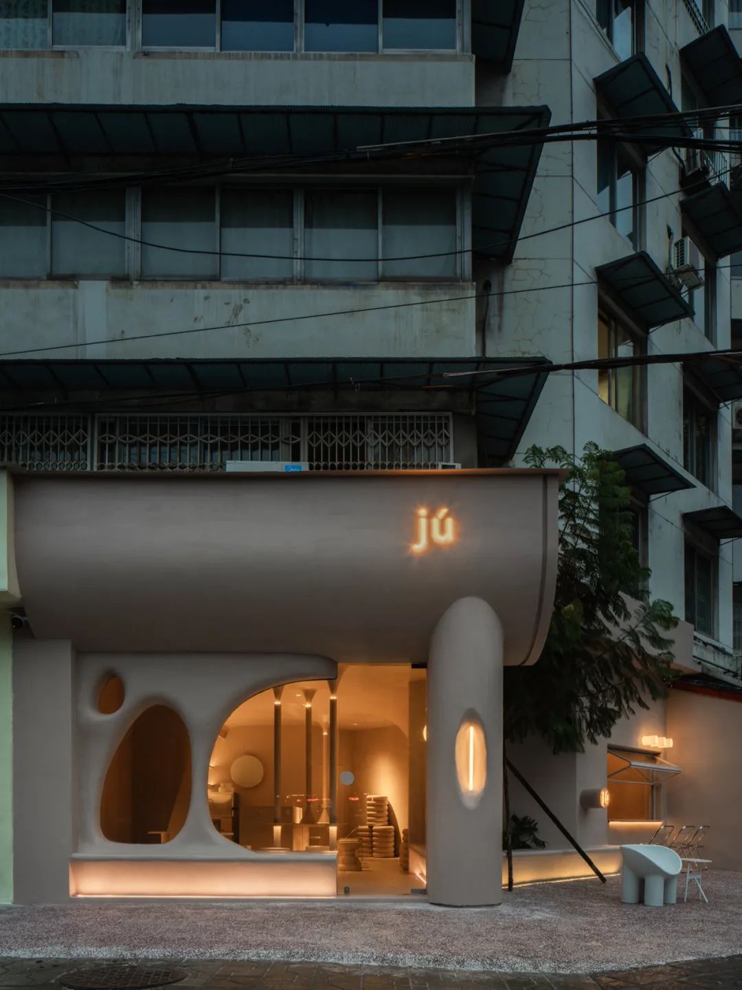 日本空运芝士蛋糕、28元超值特调咖啡...老牌美味or新晋网红，谁会狙中成都人的甜品胃？