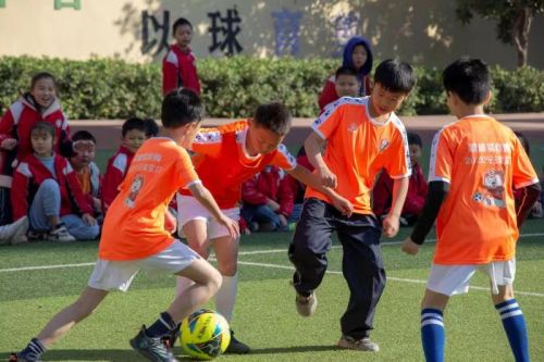 足球青训走进校园活动,江西联盛足球俱乐部