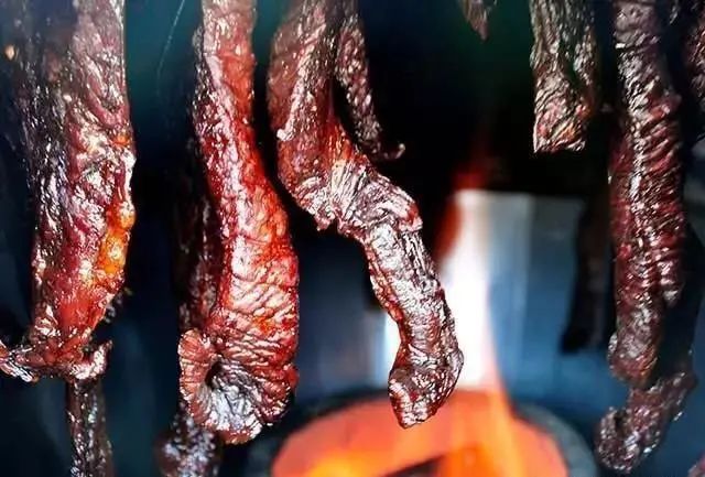 牛肉干科尔沁的草原风味,科尔沁大草原手撕牛肉干