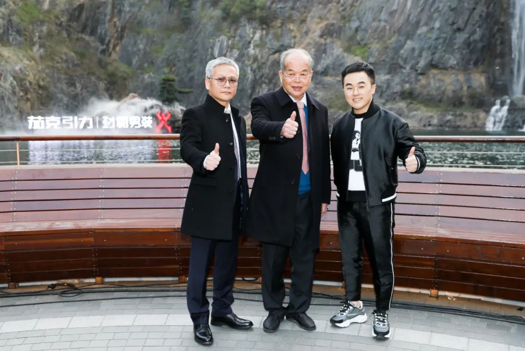 劲霸男装相信品牌的力量,劲霸男装新logo王者归来造就经典