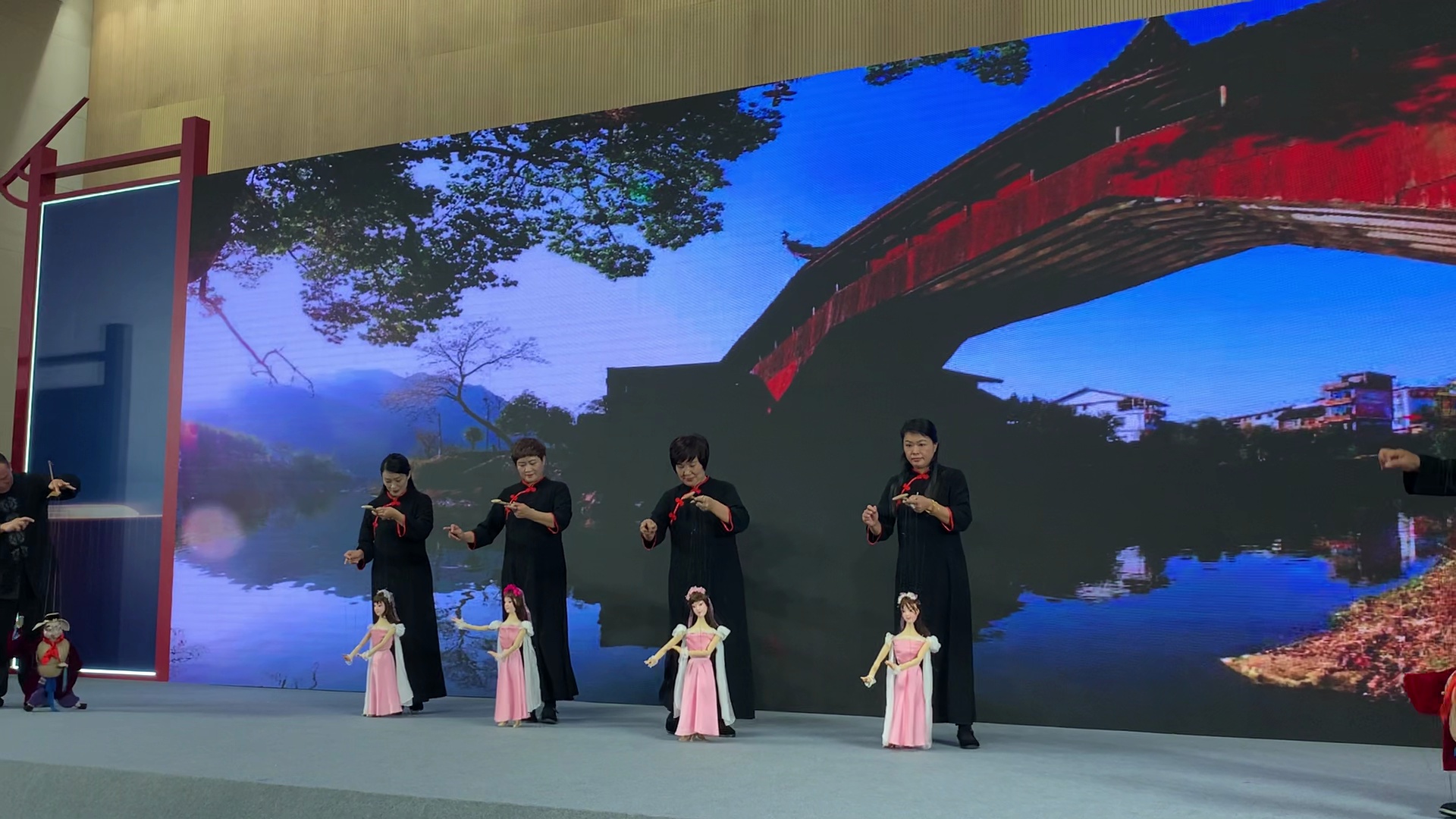 泰顺廊桥氡泉,浙江泰顺廊桥氡泉景区