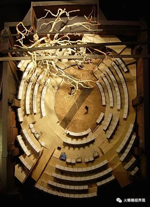 百老汇剧院舞台布景,唯一一个中国设计师