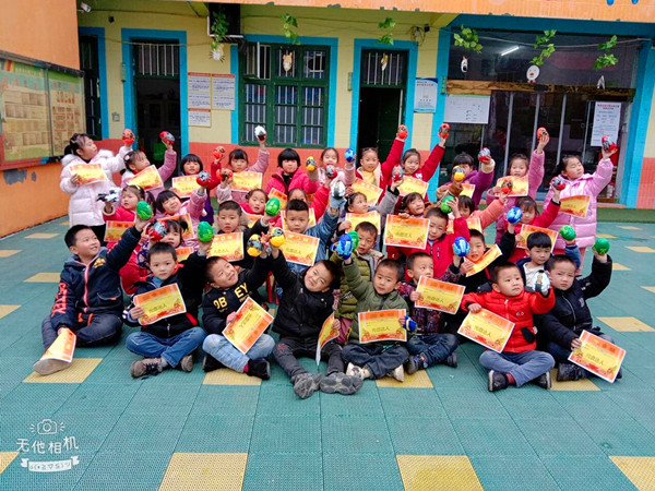 陈家坊镇小博士幼儿园段老师,新邵陈家坊小博士幼儿园六一