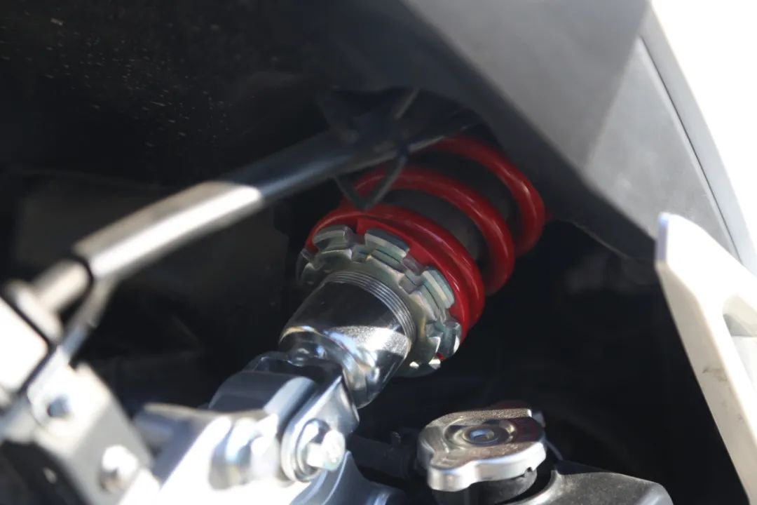 力帆kpv150品控怎么样,力帆kpv150对比豪爵uhr150