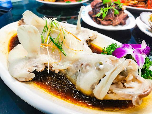 三亚海棠湾希尔顿攻略,三亚湾亚龙湾旅游攻略