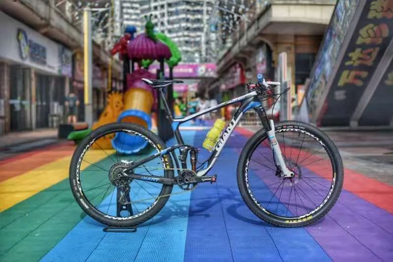 不同年龄段车友骑什么车,全国骑友都骑什么车山地车