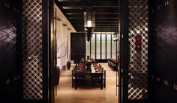 走出《大秦赋》！明天跟着9号线去西安临潼度假区邂逅炫“彩”之旅