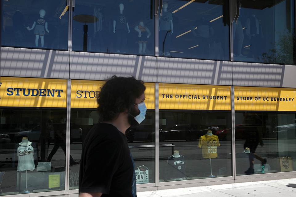 “今天你交essay了吗？”——跨国网课隐秘产业链