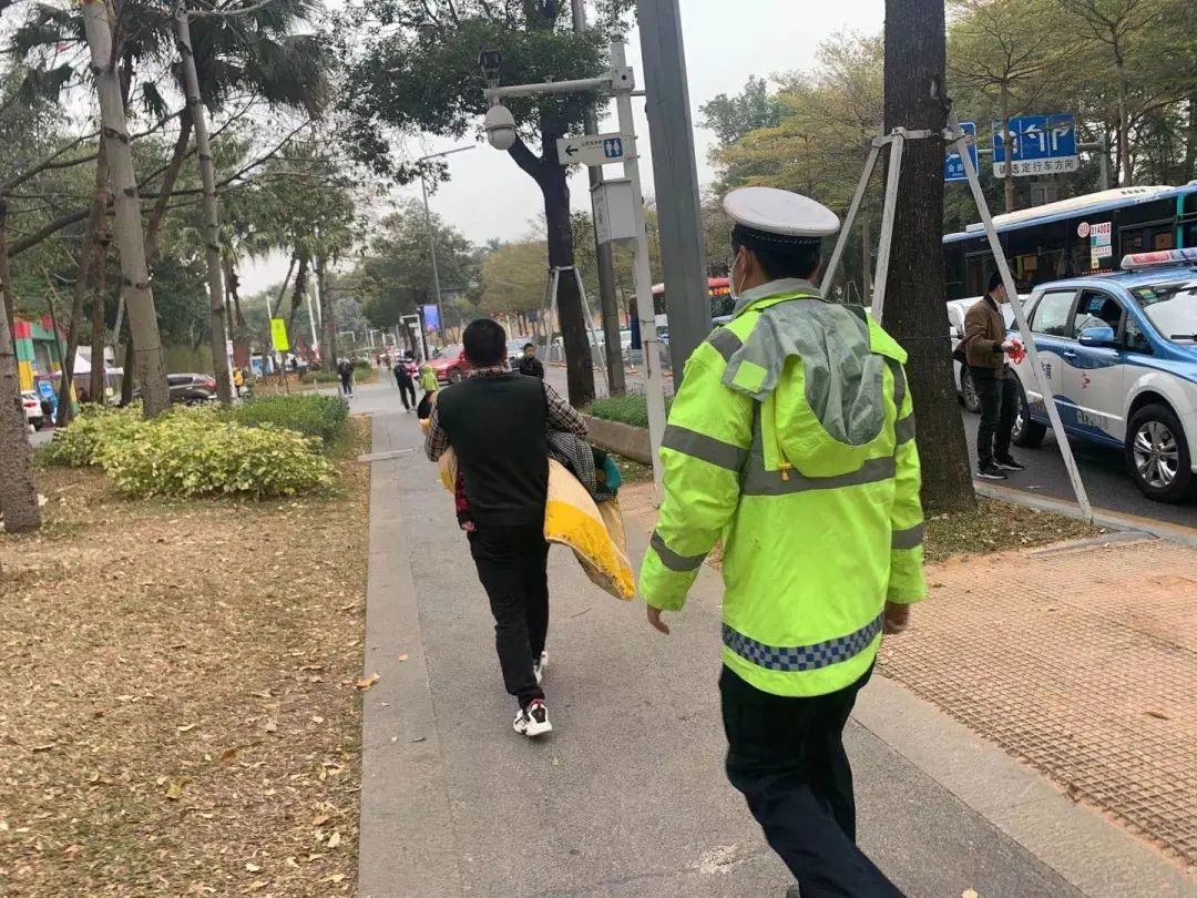 急！孩子癫痫发作，父母焦急如焚！关键时候，那个男人出现了！