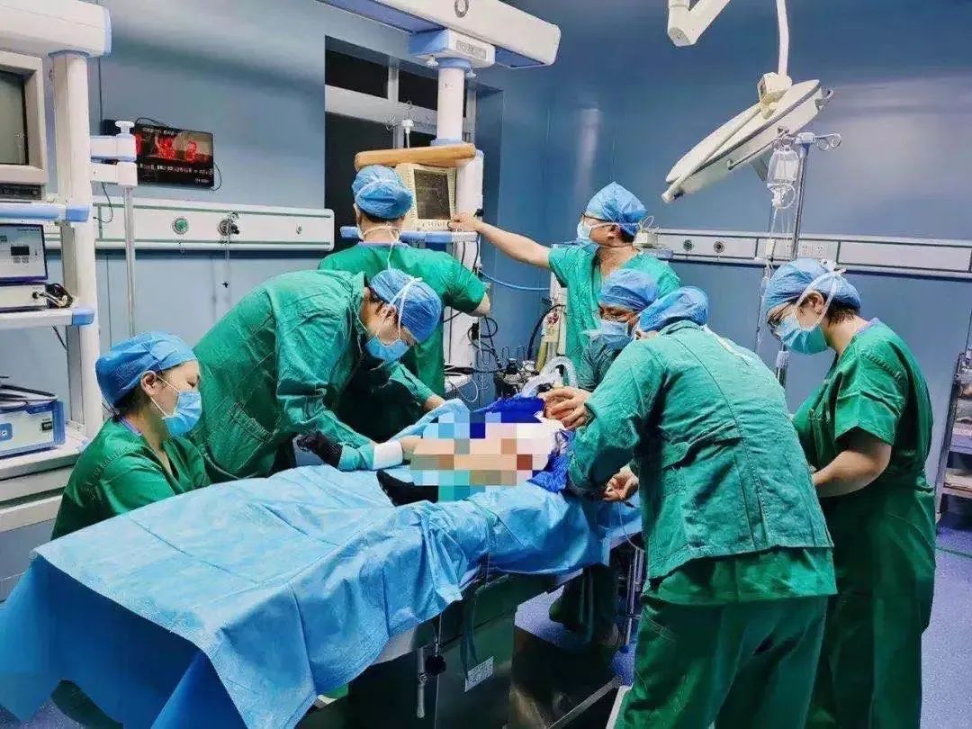 趴在云朵上挑选妈妈的文案,天使选妈妈的视频