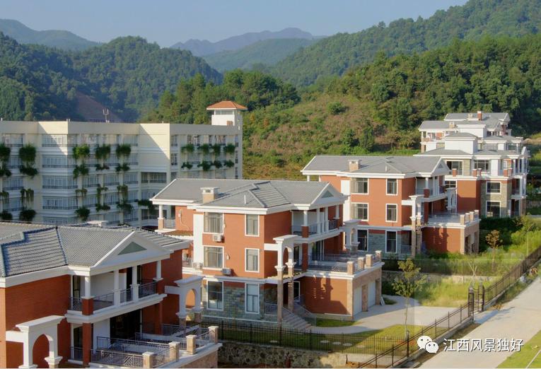 天气冷了就要泡温泉,天气变冷了适合泡温泉