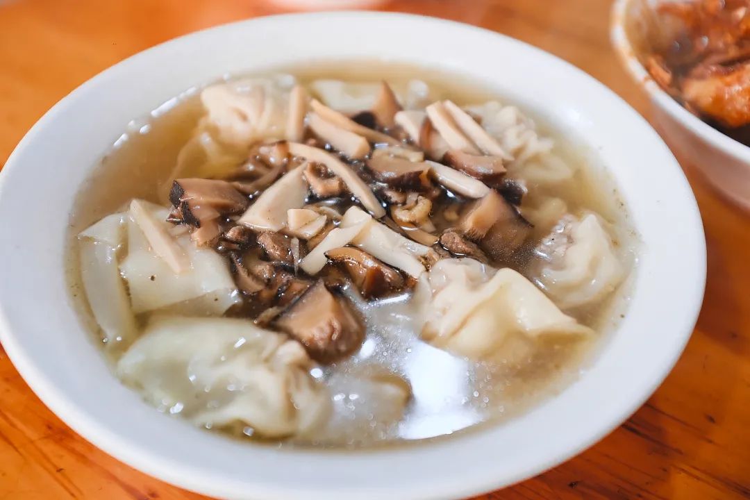 满地都是30年老店，温江真是太吓人了