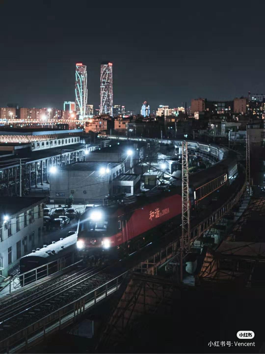 昆明旅游攻略绝美景点推荐,初秋昆明最惊艳的景点