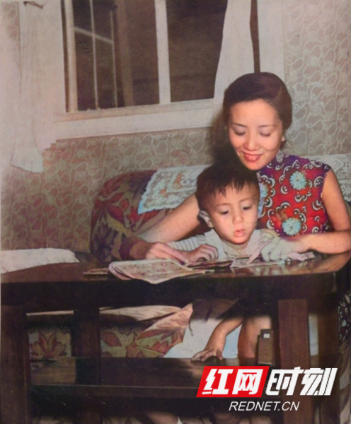 让色彩照进百年历史丨百年抗争：致敬了不起的她