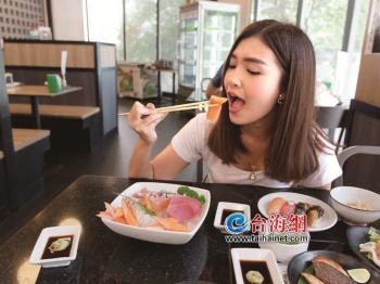 台湾民众为免费吃日本寿司改名,台湾省鲑鱼寿司