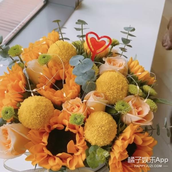 44岁的陈乔恩找到真爱的状态真好,陈乔恩微博晒照引热议