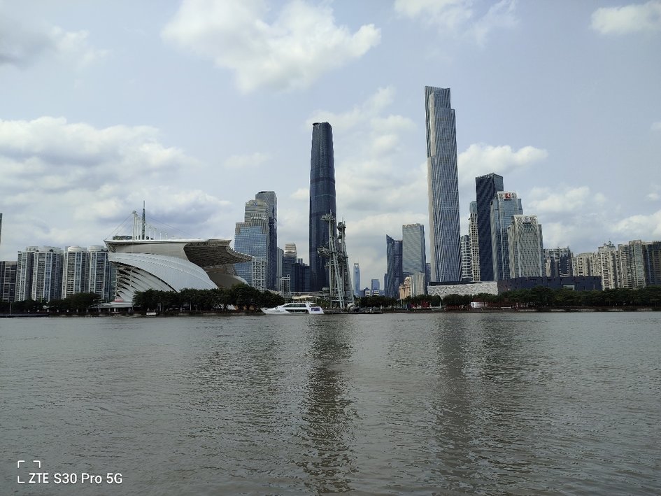 中兴s30pro评测颜值与性能共存,中兴s30pro对比红米note9a哪个质量好