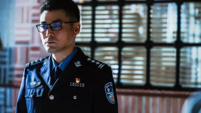 别被心机女骗了,别被女生的眼泪骗了