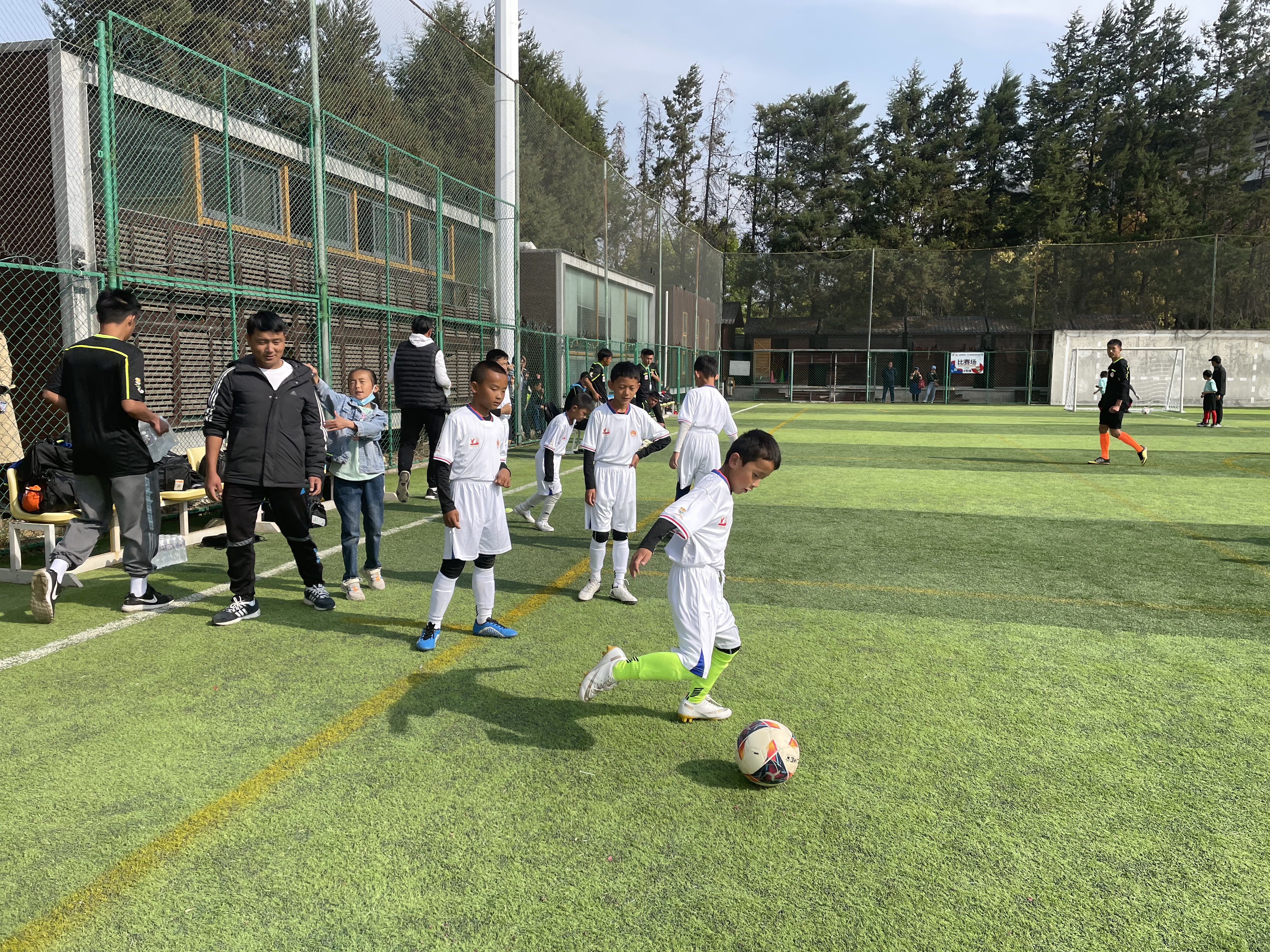 丽江市青少年足球联赛,丽江参加青少年足球名单