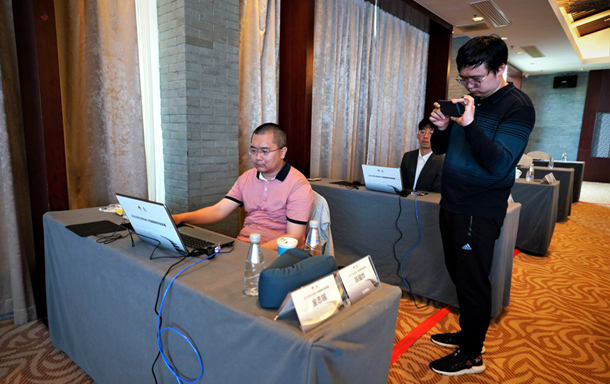 追光围棋,追光跺脚运镜