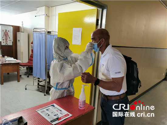 医务人员在疫情防控期间坚守岗位,坚守在疫情中的医护人员