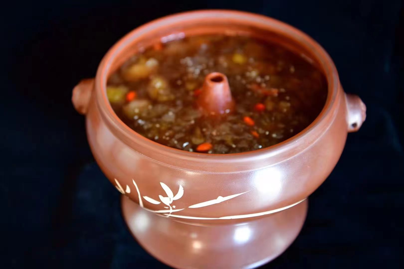 云南美食汽锅宴,云南美食云南汽锅鸡