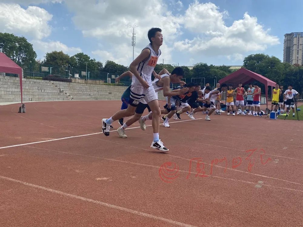 重点高中学科特长生招生考试,高中特招生评委会换吗