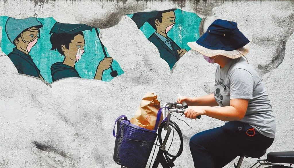 “美国爸爸”见死不救！台湾疫情告急，却等来一盆冷水