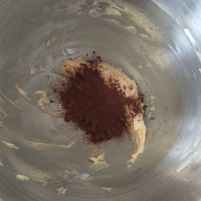 六寸的简单足球蛋糕,吃货们绝不能错过的花甲粉