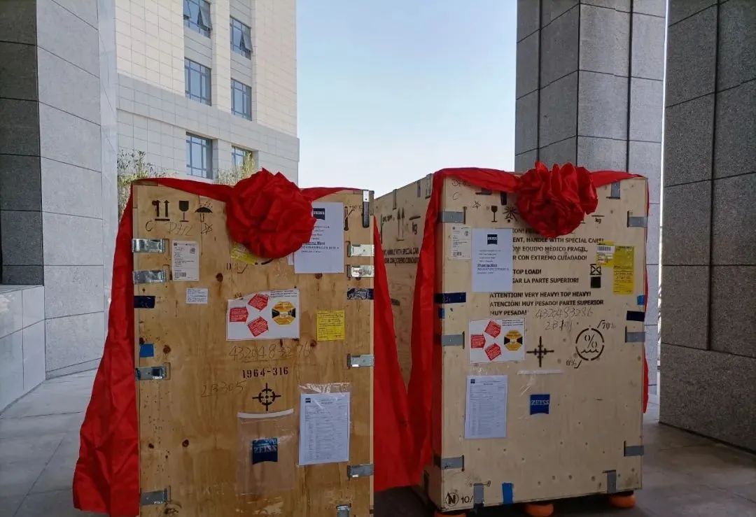 恭贺！汝州首台德国蔡司全飞秒设备入驻向阳眼科