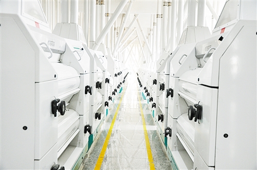 梁园区产业集聚区管委会,推进产业转型升级实现高质量发展