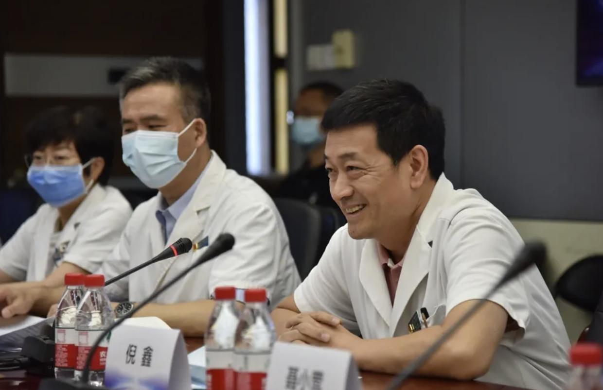 童瞳辉映呵护光明——“巨细胞病毒性视网膜炎”早期筛查公益项目启动