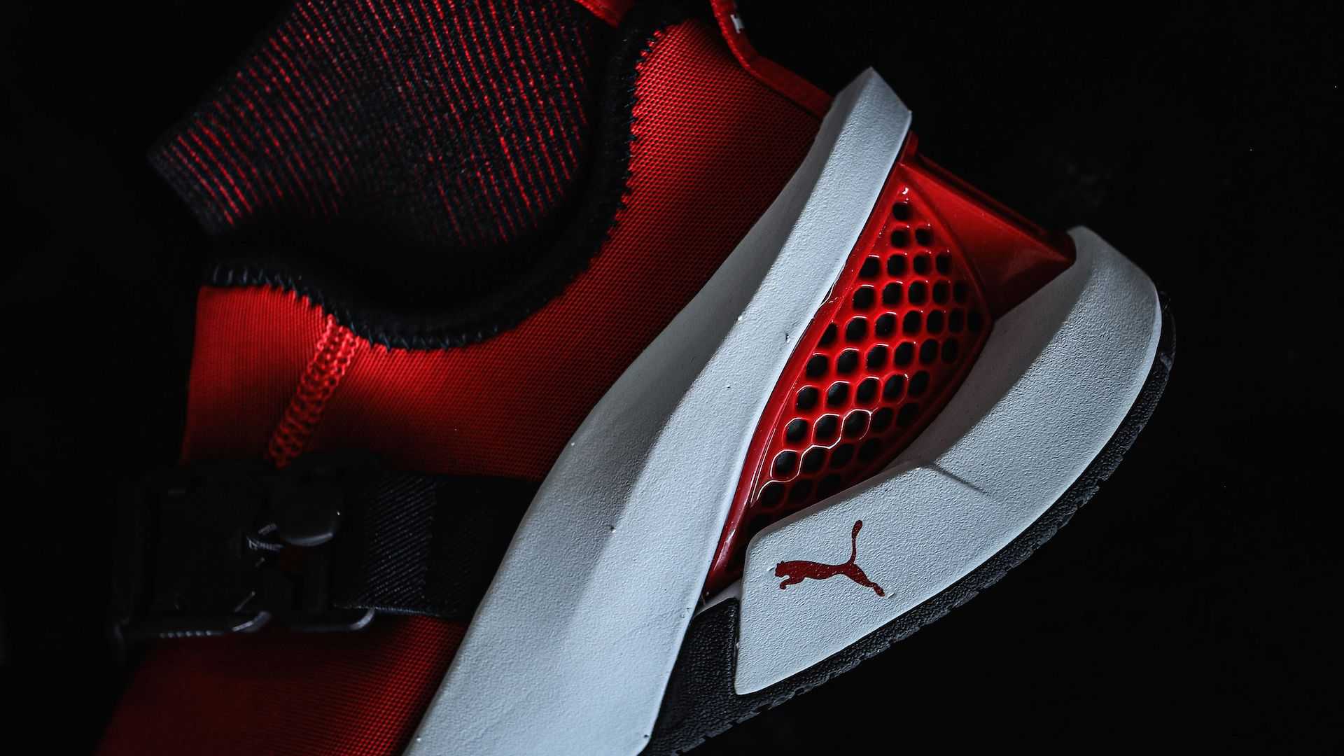 彪马法拉利男鞋限量版,法拉利sf90spider蓝白落地价