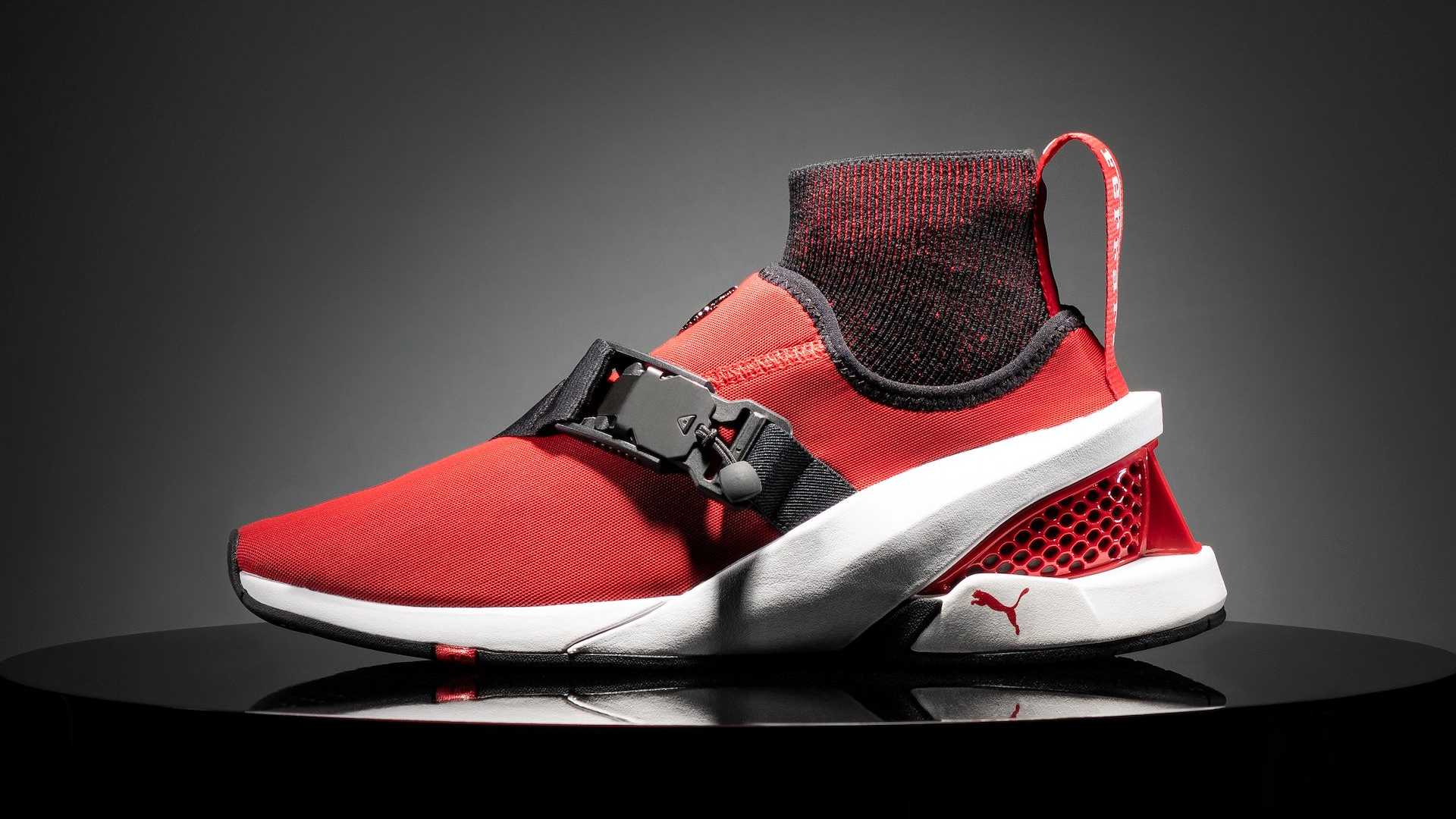 彪马法拉利男鞋限量版,法拉利sf90spider蓝白落地价