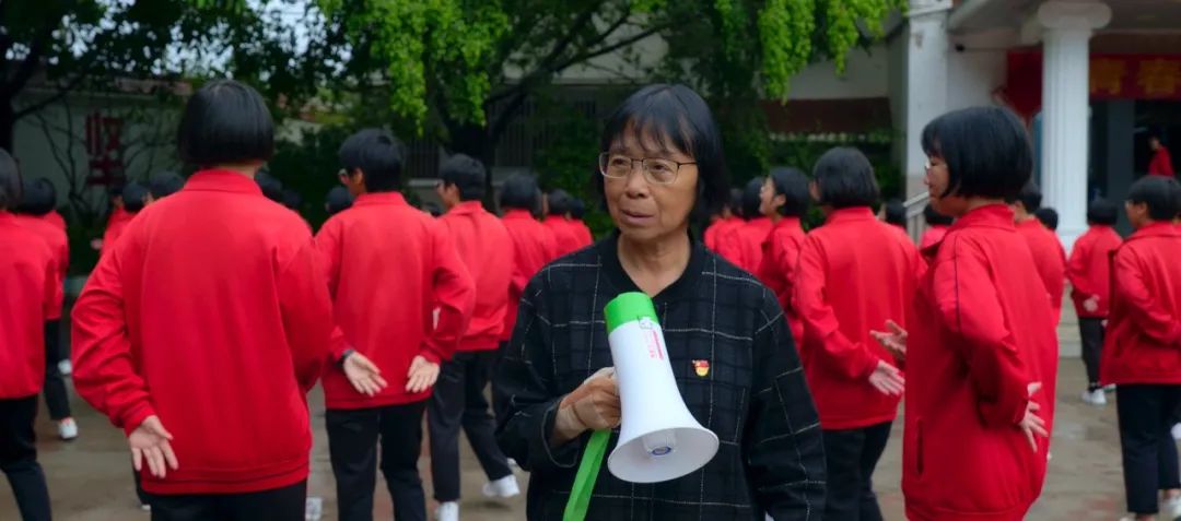 人民大会堂金色大厅,人民大会堂张桂梅