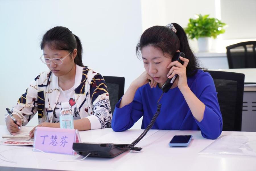 出借银行卡给别人洗钱怎么判,借银行卡帮人转账10万犯法