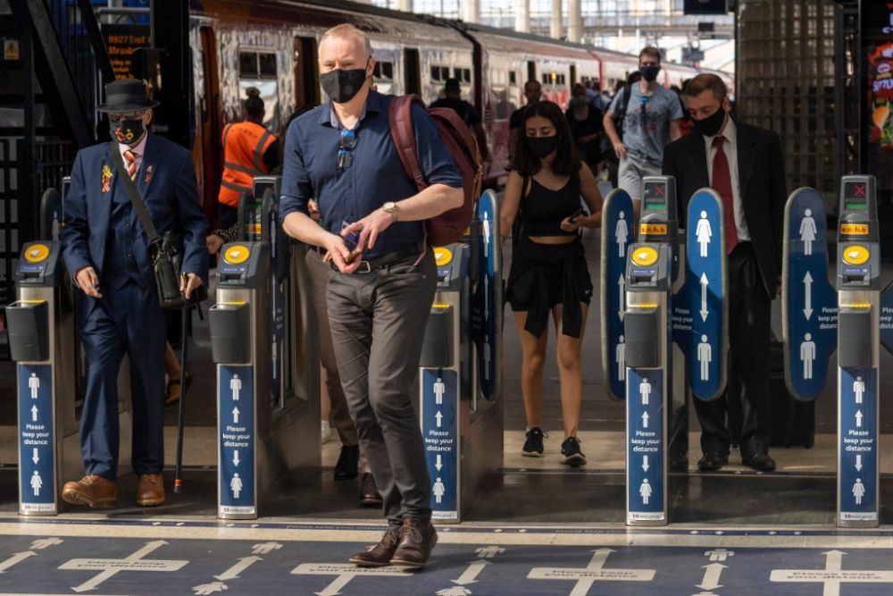 英国新冠病例,英国确诊新冠四次