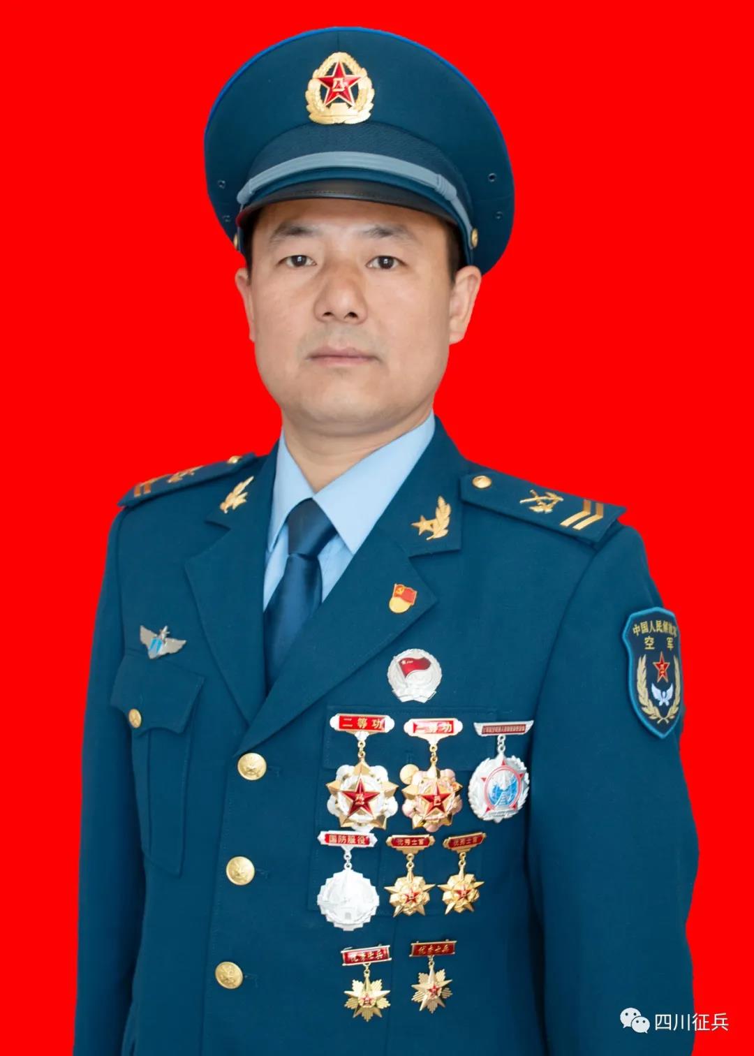 四川宜宾军人2019年三等功表彰,四川军人二等功