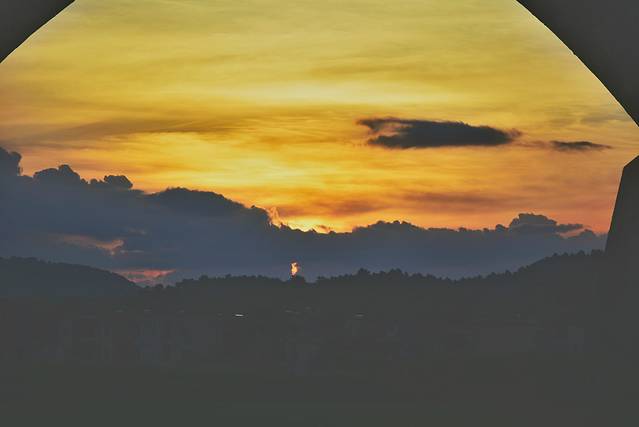 路过人间无非一瞬间歌曲,路过人间无非一瞬间舞蹈