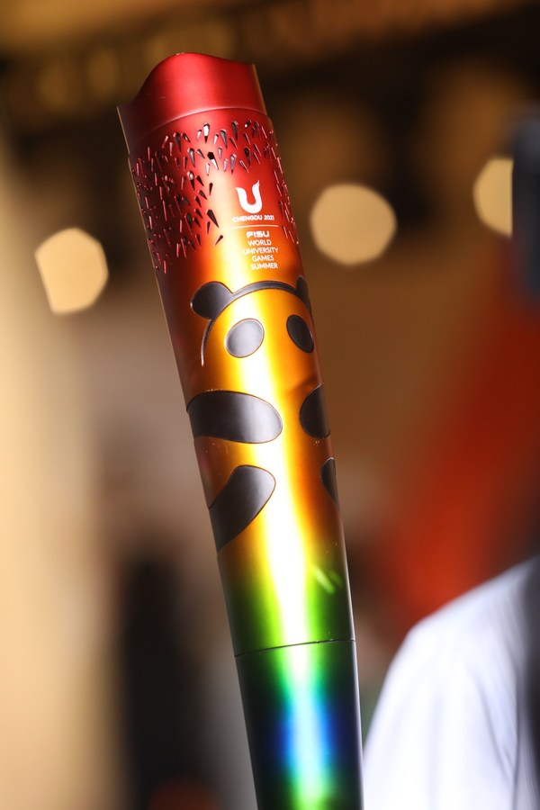 特步160x50成都大运会,特步成为成都大运会官方合作伙伴