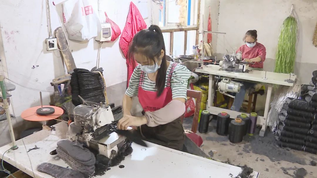 乡村振兴看孟州,南庄镇司庄村:小鞋垫踏上致富路