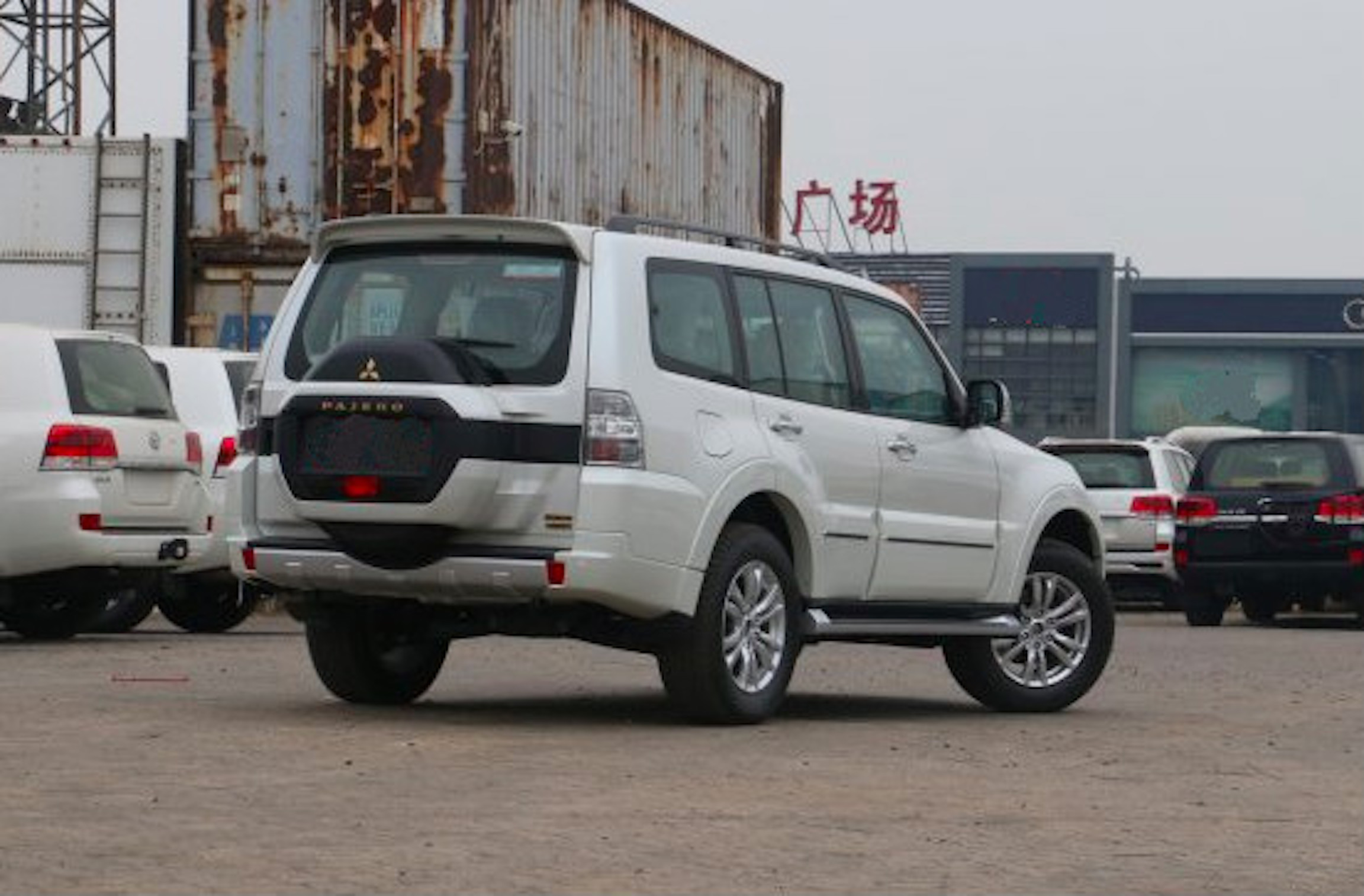 十几年帕杰罗v73,十几年的帕杰罗v93