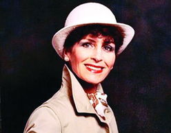 84岁却有20岁皮肤，被称时尚圈“老妖精”，“不老秘诀”透露出来