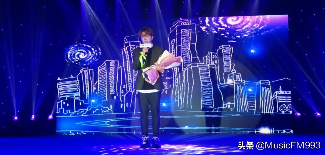 燃起来!水晶防晒喷雾•音乐先锋榜三十一载荣耀盛典