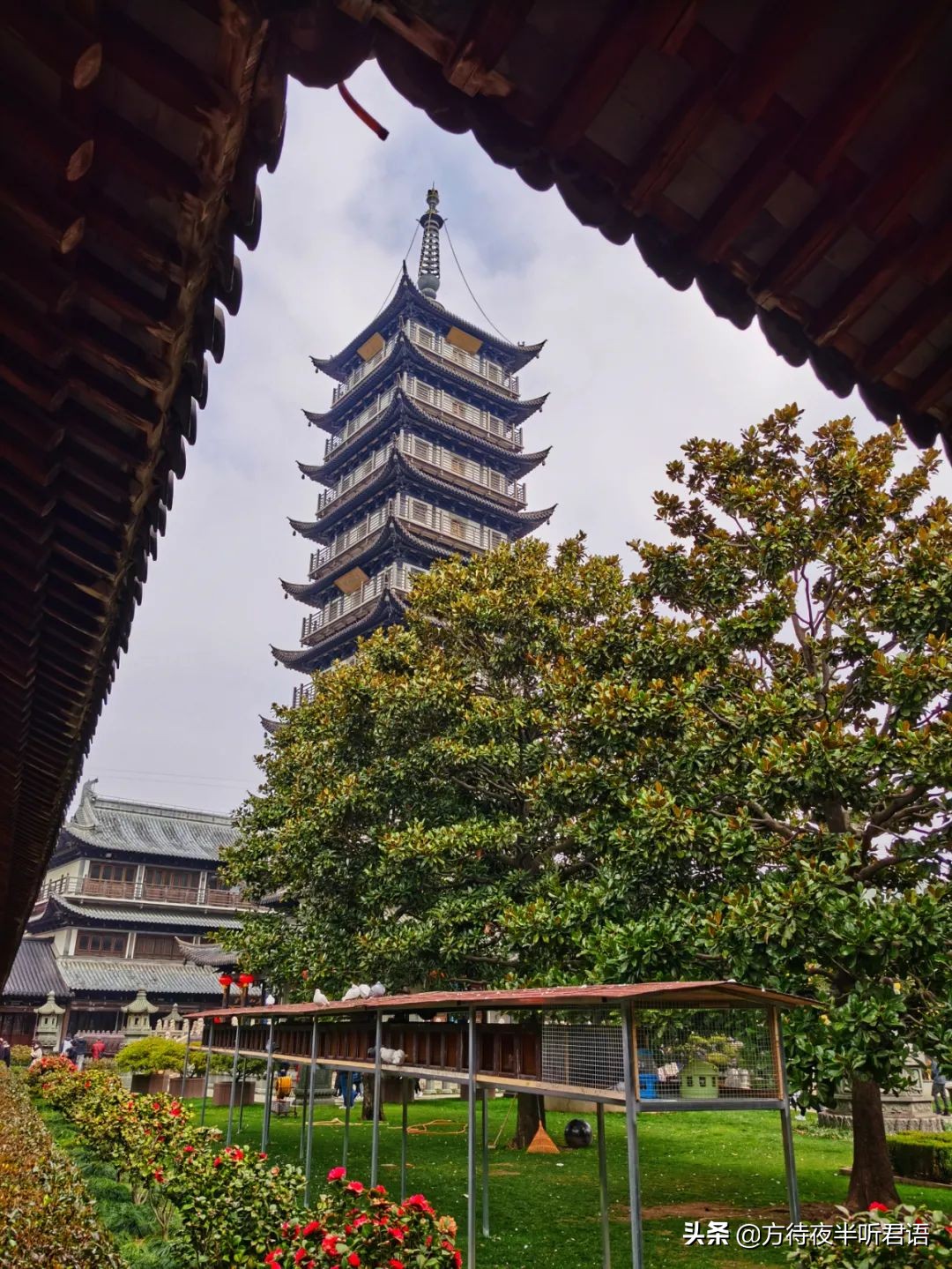 上海真如寺碑廊,上海真如寺塔内