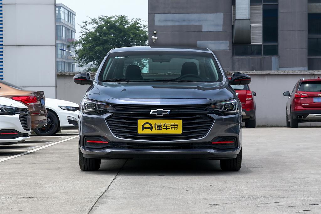 雪佛兰科鲁泽试驾视频,雪佛兰科鲁泽怎么样值得购买吗